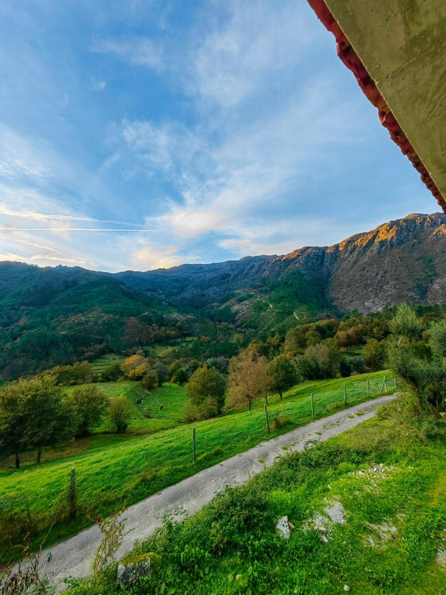 Vale Das 7Lagoas Geres Luaran gambar